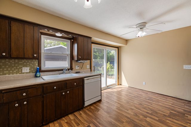 1025 Hoffman Avenue, Des Moines, IA 50316