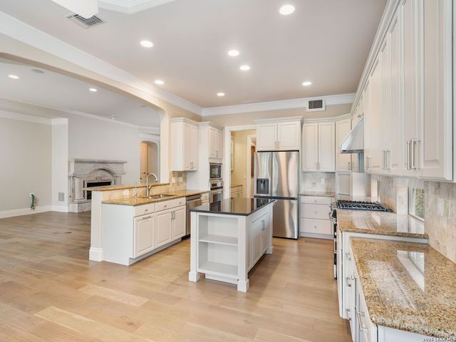 31 Stratton Lane, San Antonio, TX 78257