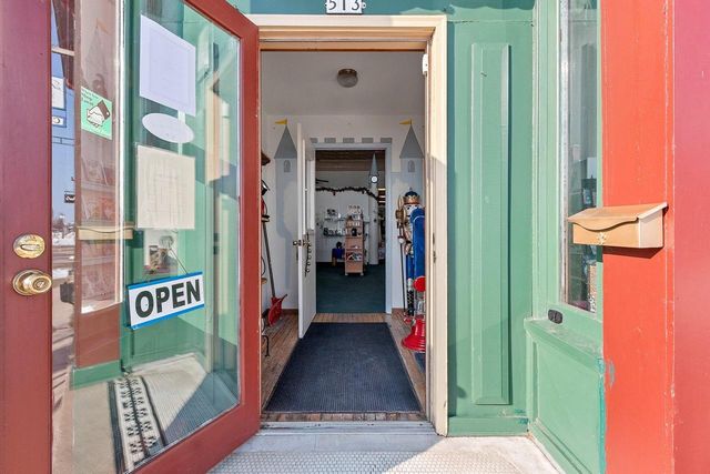 511 1st STREET, Menominee, MI 49858