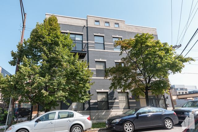 213 N Racine Avenue 305, Chicago, IL 60607