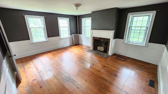 64 Meadow Rd., Townsend, MA 01469