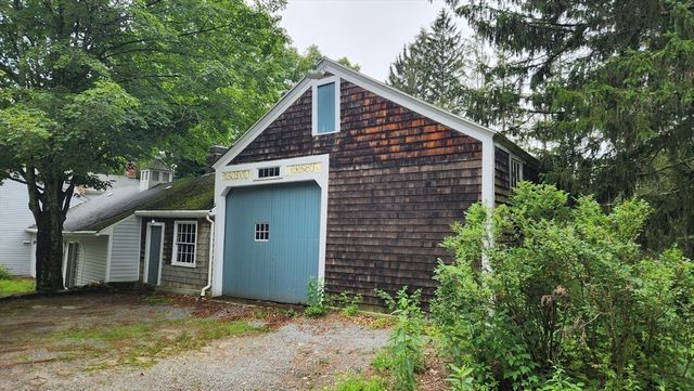 64 Meadow Rd., Townsend, MA 01469