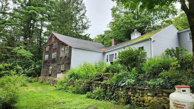 64 Meadow Rd., Townsend, MA 01469