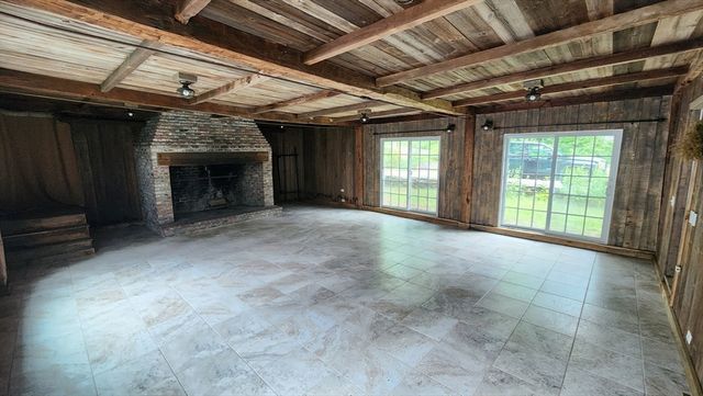 64 Meadow Rd., Townsend, MA 01469