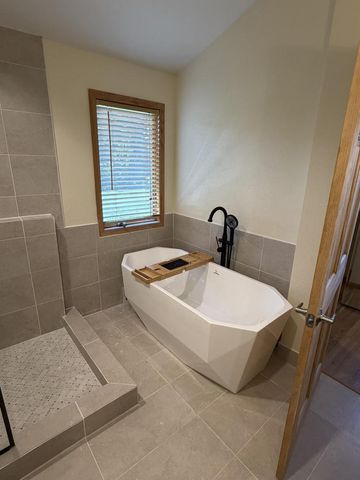 7315 S 48th STREET, Franklin, WI 53132