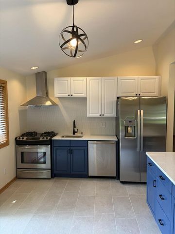 7315 S 48th STREET, Franklin, WI 53132