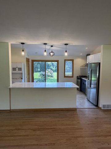 7315 S 48th STREET, Franklin, WI 53132