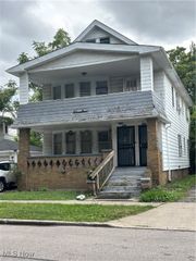 1682 Cliffview Road, Cleveland, OH 44112