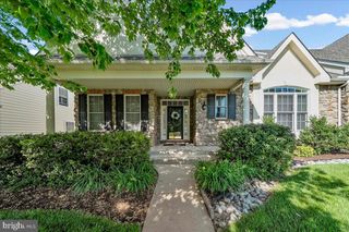 4 N HENLEY DR, Avondale, PA 19311