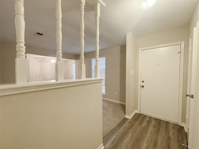 13 N Deerfoot Circle, The Woodlands, TX 77380