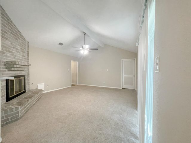 13 N Deerfoot Circle, The Woodlands, TX 77380