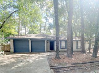 13 N Deerfoot Circle, The Woodlands, TX 77380