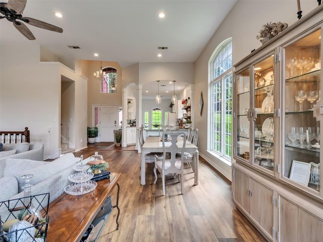 300 Coral Gables, Trinity, TX 75862