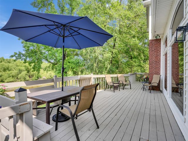300 Coral Gables, Trinity, TX 75862
