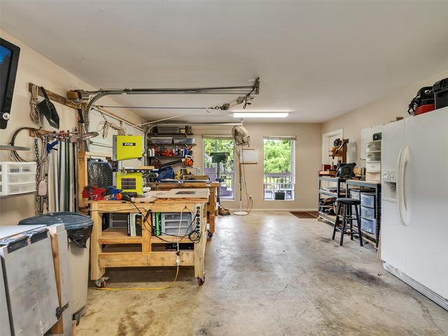 300 Coral Gables, Trinity, TX 75862