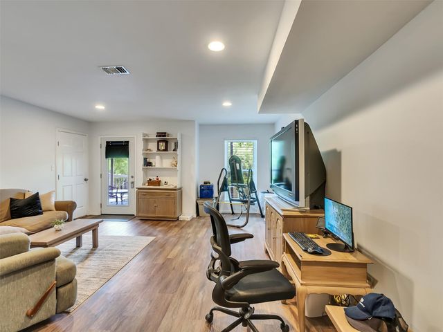 300 Coral Gables, Trinity, TX 75862