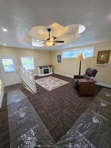 911 LINN Street, Atlantic, IA 50022