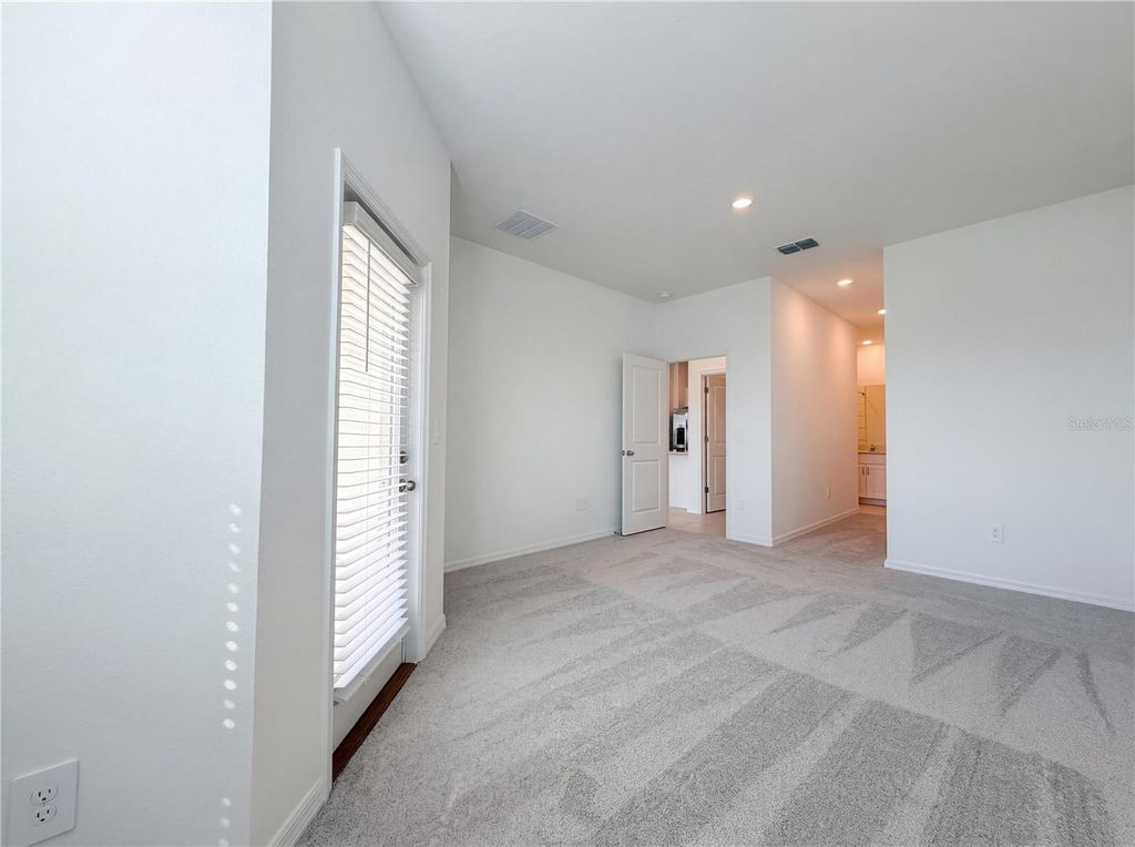 Image 12 of property listing at 9435 GULF SHORE TERRACE, Parrish, FL 34219