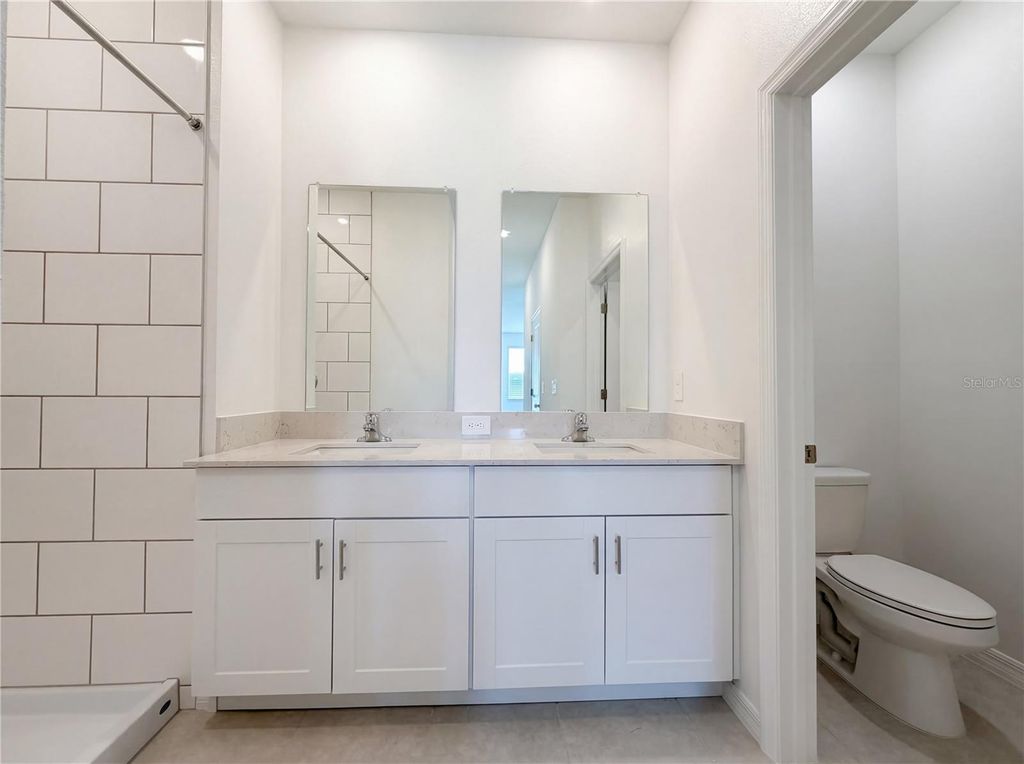 Image 14 of property listing at 9435 GULF SHORE TERRACE, Parrish, FL 34219