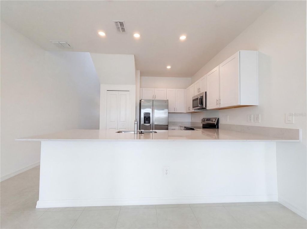 Image 17 of property listing at 9435 GULF SHORE TERRACE, Parrish, FL 34219