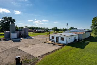 174 Choctaw Street, Deport, TX 75435
