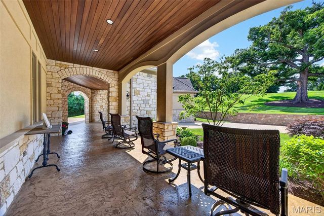 262 Dietrich Road, Ballwin, MO 63021