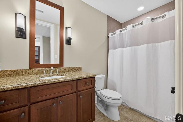 262 Dietrich Road, Ballwin, MO 63021