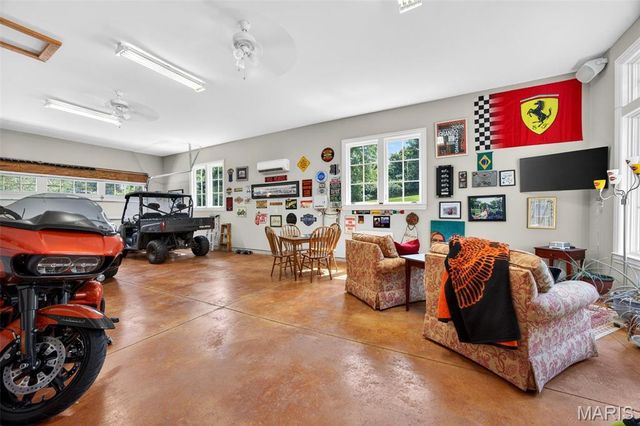 262 Dietrich Road, Ballwin, MO 63021