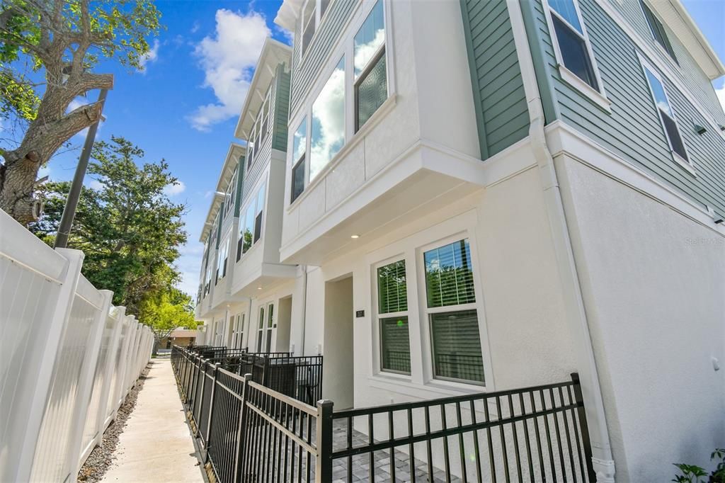3105 4TH TERRACE N, St Petersburg, FL 33713