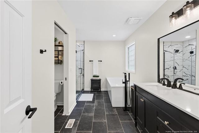 46 Silver Lake Point, Sanford, NC 27332