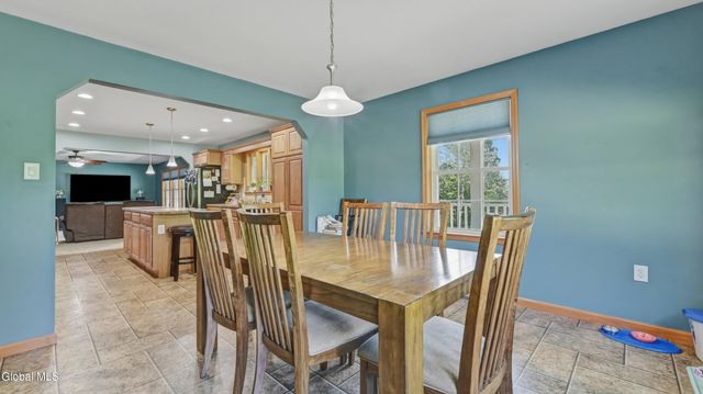 184 Hillview Road, Gloversville, NY 12078