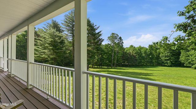 184 Hillview Road, Gloversville, NY 12078