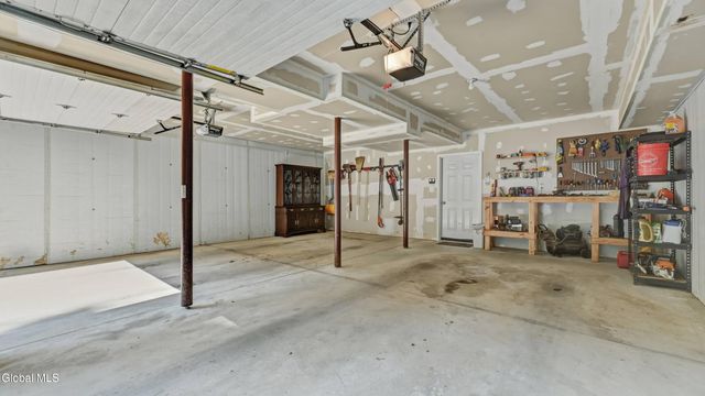 184 Hillview Road, Gloversville, NY 12078