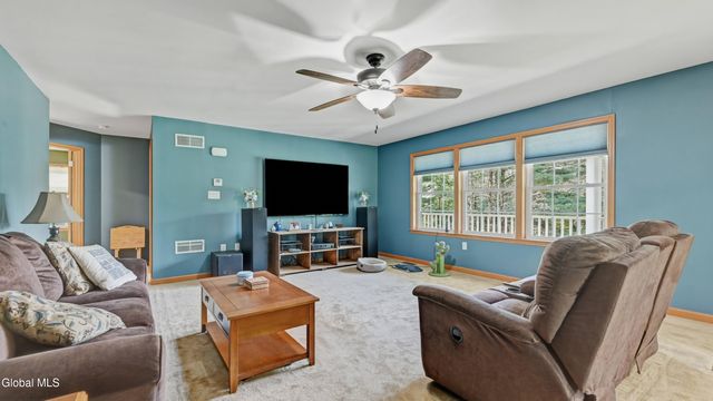 184 Hillview Road, Gloversville, NY 12078