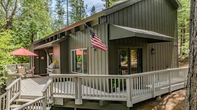1675 Evergreen Ln, Arnold, CA 95223