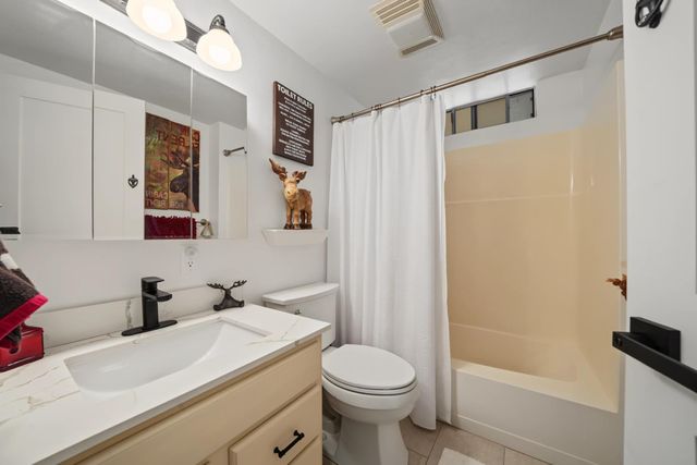 1675 Evergreen Ln, Arnold, CA 95223