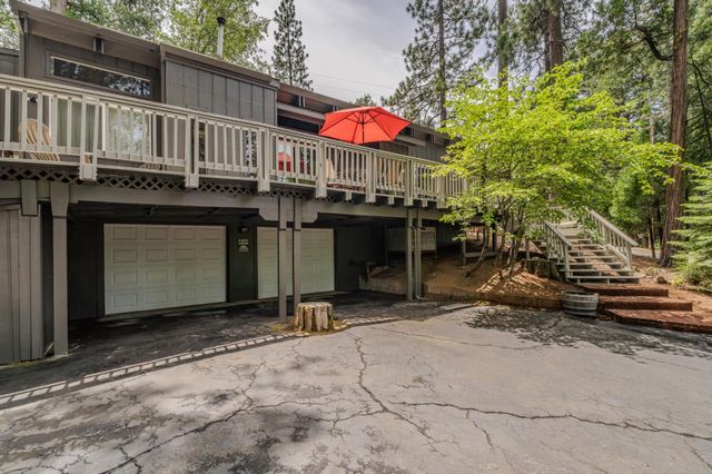 1675 Evergreen Ln, Arnold, CA 95223