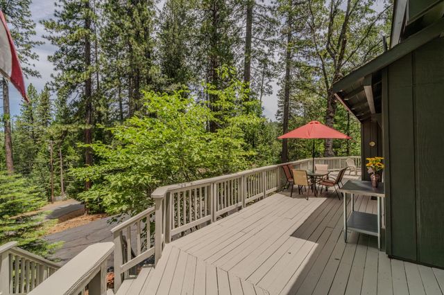 1675 Evergreen Ln, Arnold, CA 95223