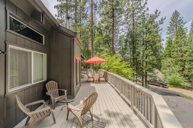 1675 Evergreen Ln, Arnold, CA 95223
