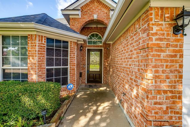413 Jeffdale Drive, Burleson, TX 76028