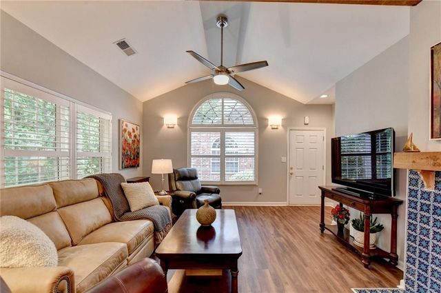 3321 Raes Creek Road BLDG 11, Marietta, GA 30008