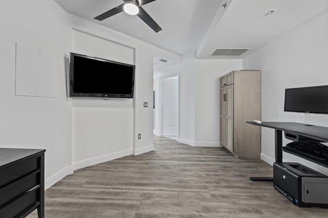 801 S Olive Avenue 615, West Palm Beach, FL 33401