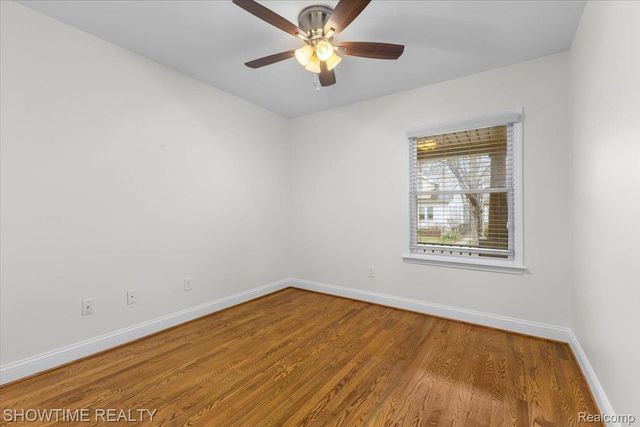 418 E Woodland Street, Ferndale, MI 48220