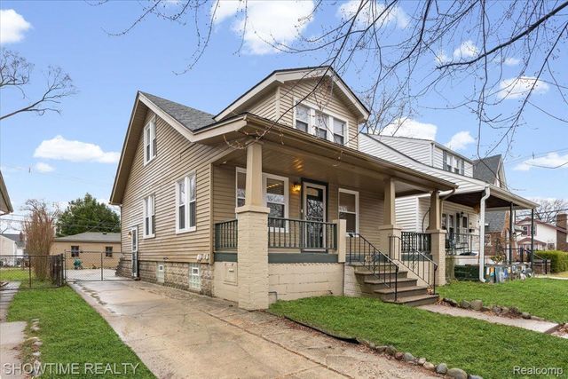 418 E Woodland Street, Ferndale, MI 48220