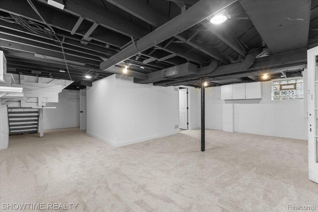 418 E Woodland Street, Ferndale, MI 48220