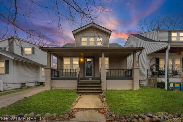 418 E Woodland Street, Ferndale, MI 48220