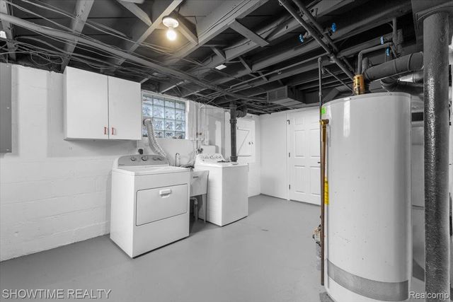 418 E Woodland Street, Ferndale, MI 48220