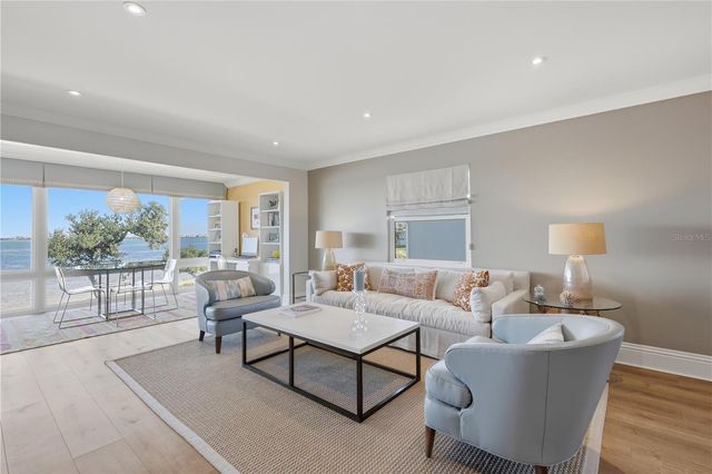 600 MANATEE AVENUE 210, Holmes Beach, FL 34217