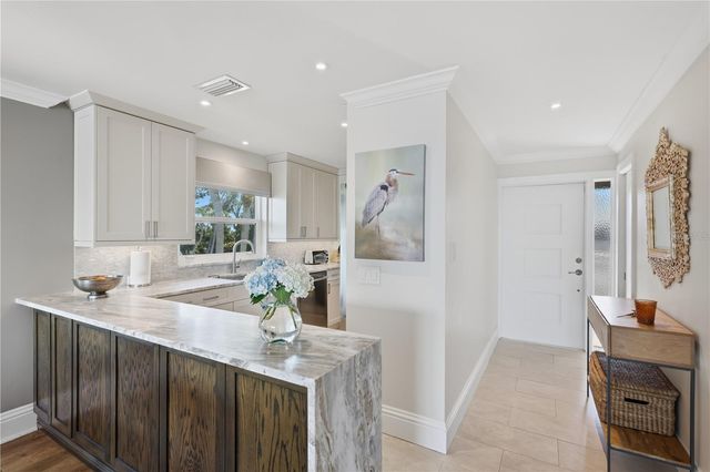 600 MANATEE AVENUE 210, Holmes Beach, FL 34217