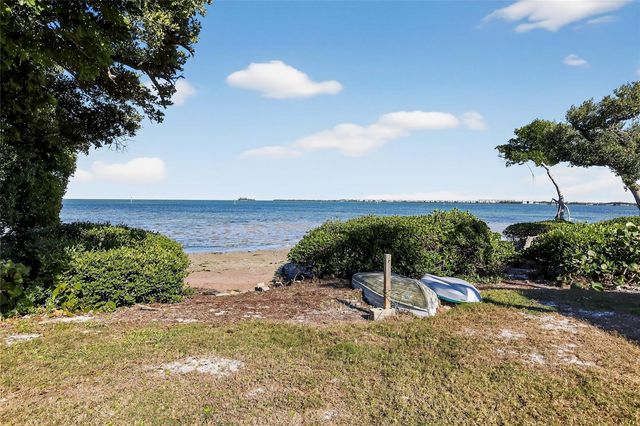 600 MANATEE AVENUE 210, Holmes Beach, FL 34217